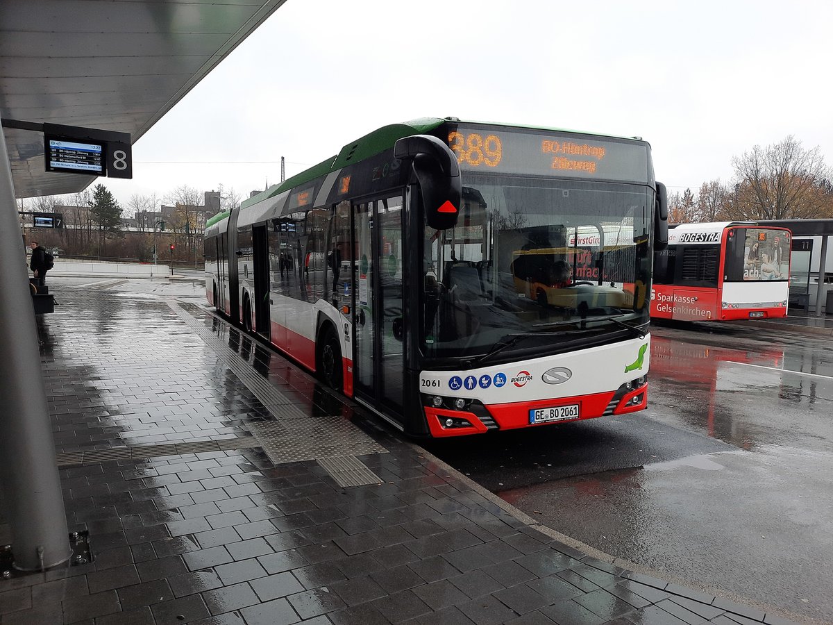 Bogestra 2061
Aufgenommen am 01 Dezember 2020
Gelsenkirchen Hauptbahnhof 
GE BO 2061